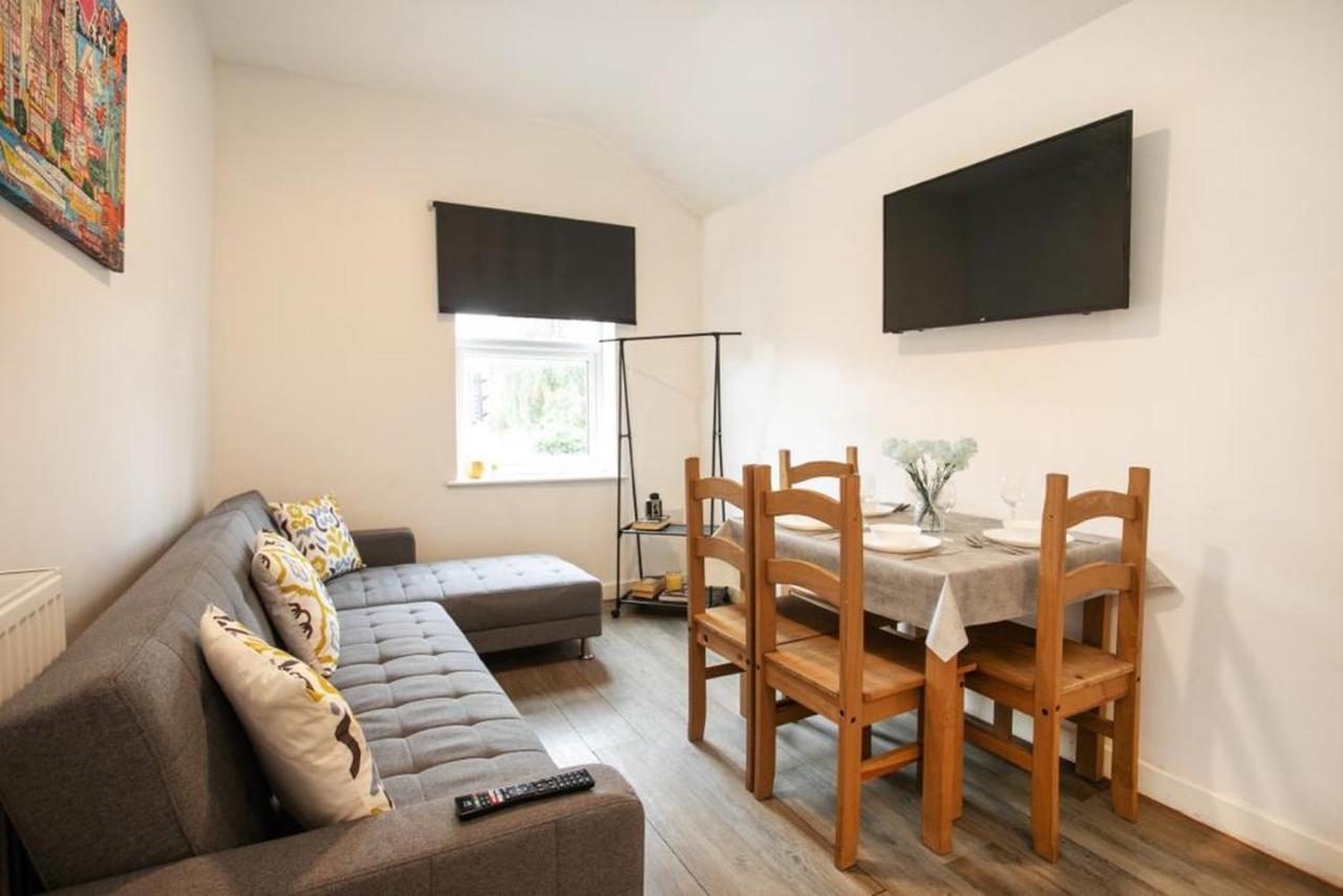 Spacious 2 Bedroom Apartments - 5 Mins From Qmc, Universities And City Centre! Nottingham Exterior photo